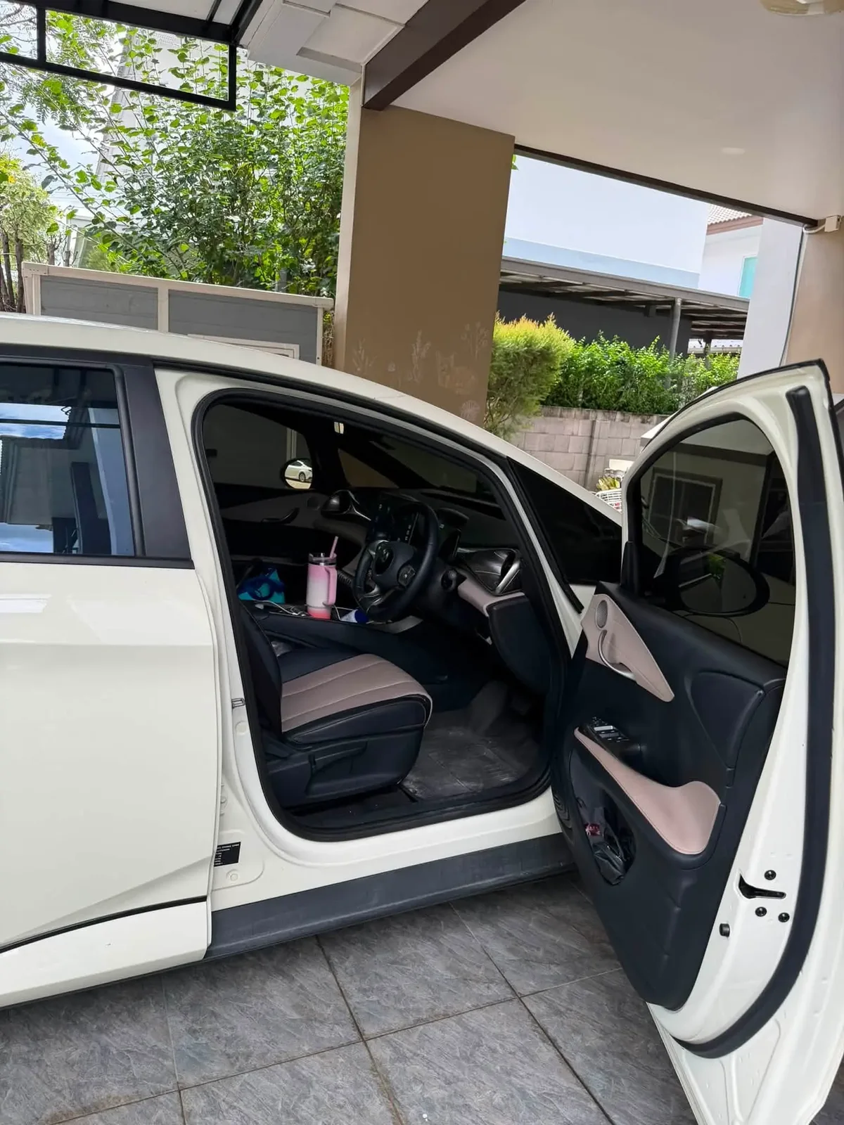 BYD Dolphin Standard ปี 2023 · 4