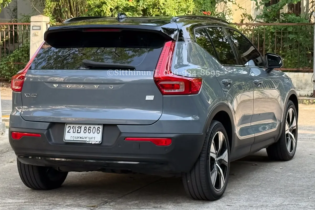 Volvo XC40 Recharge Pure Electric ปี 2022 · 4