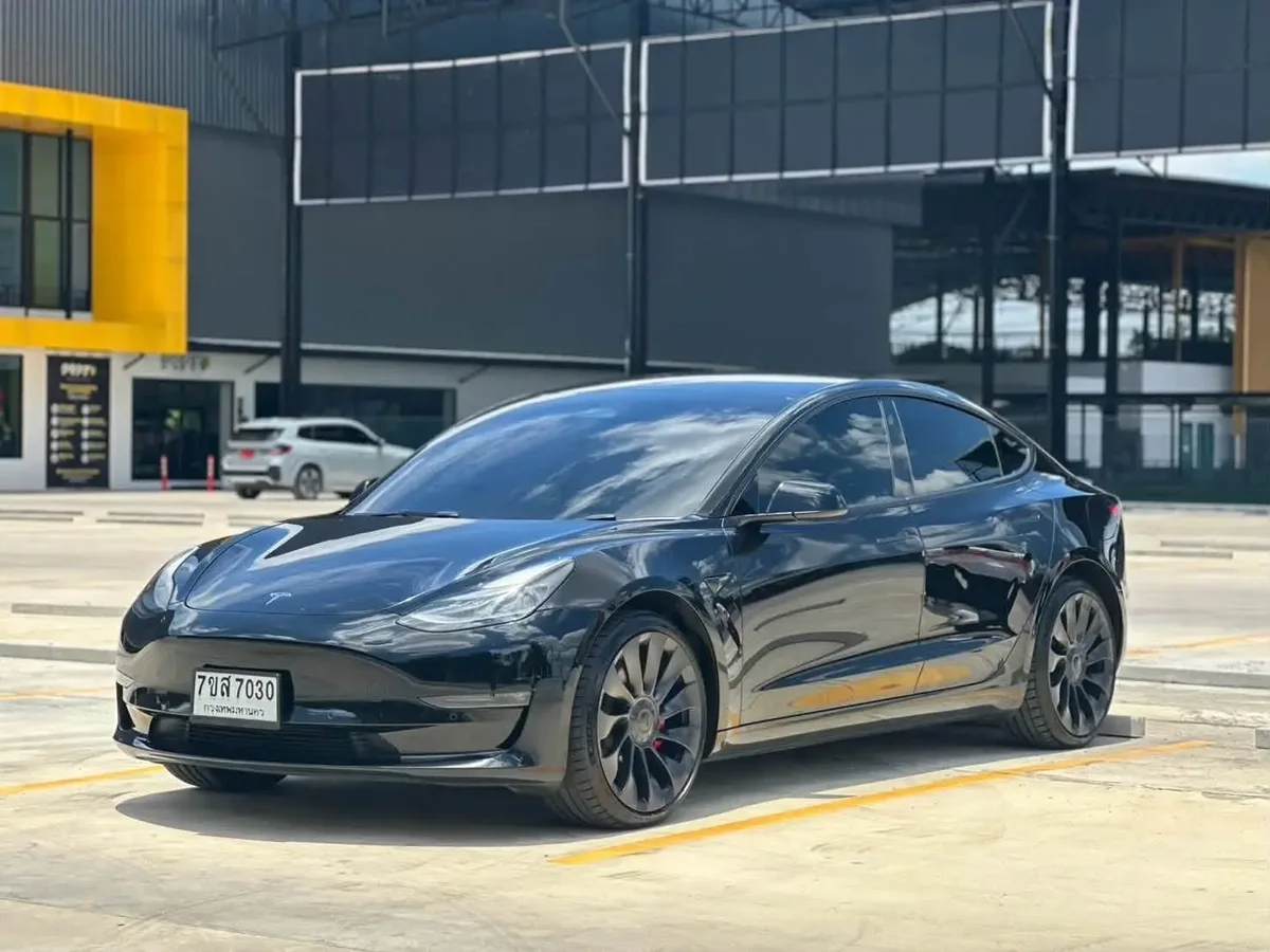 Tesla Model 3 Legacy Performance 2023 · 2